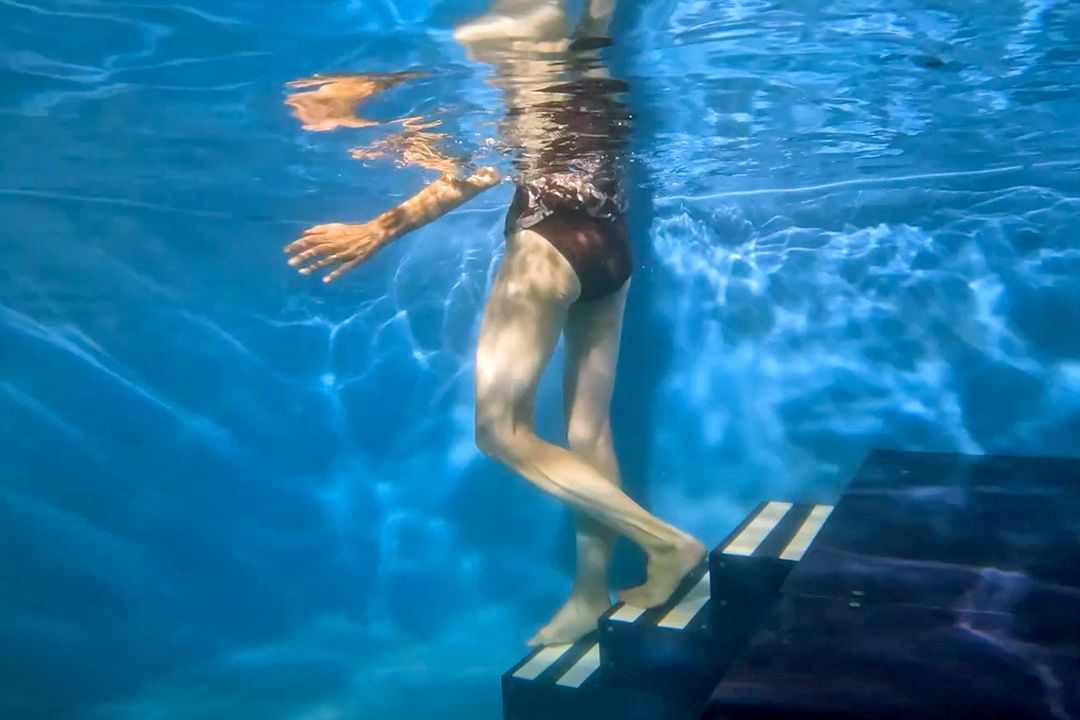 picture of the interior of an Endless Pools WaterWell therapy pool